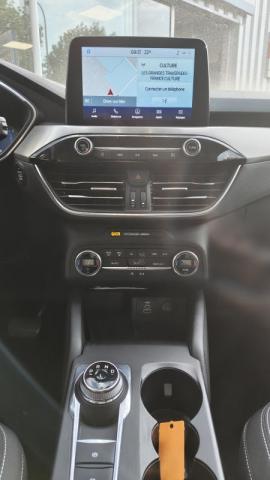 Ford Kuga image 7