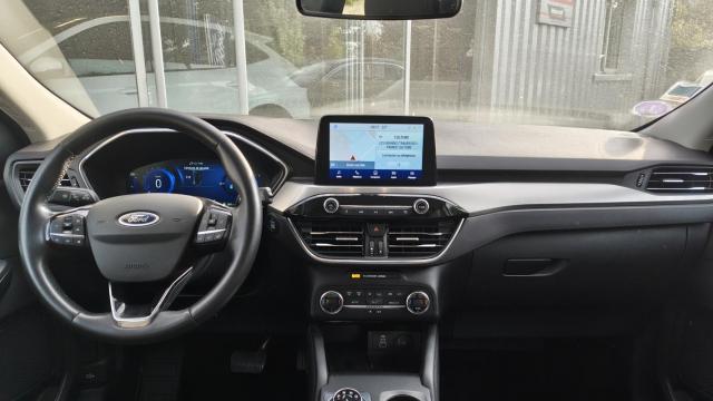 Ford Kuga image 2