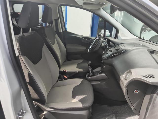 Ford Tourneo Connect image 3