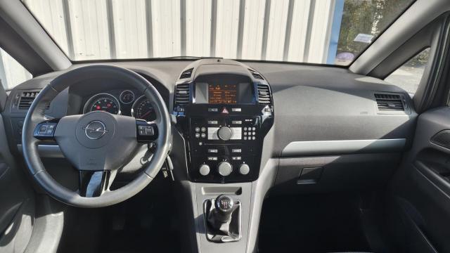 Opel Zafira image 8