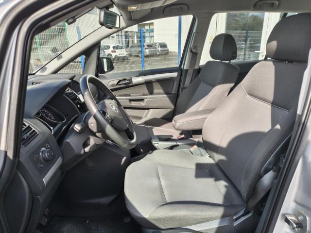 Opel Zafira image 9
