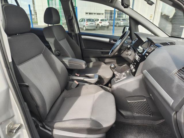 Opel Zafira image 2