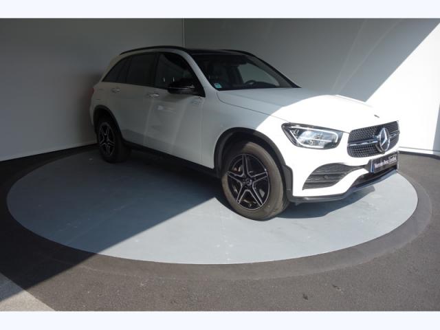 Mercedes Benz Glc image 9