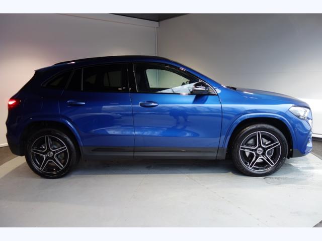 Mercedes Benz Gla image 3