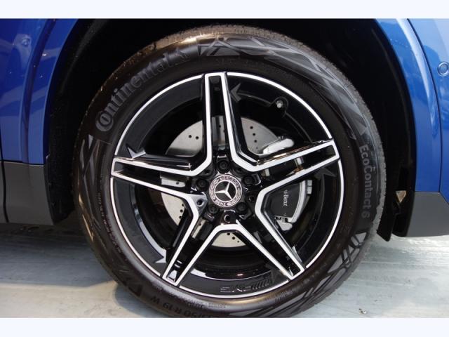 Mercedes Benz Gla image 9
