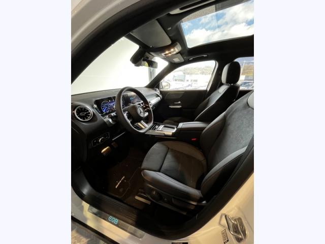 Mercedes Benz Eqb image 1