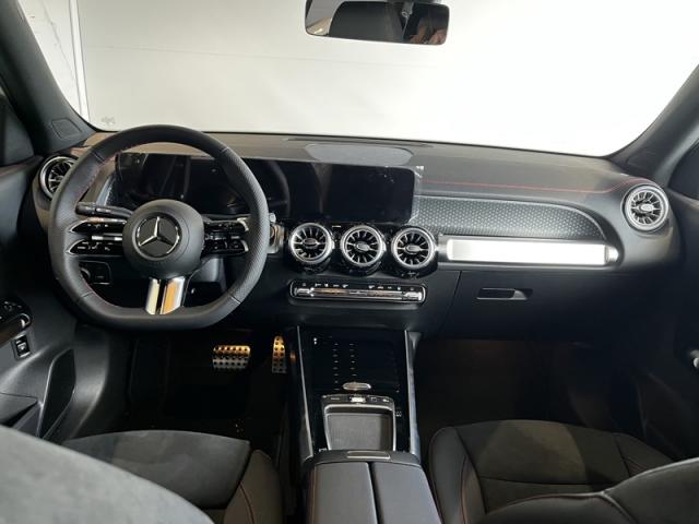 Mercedes Benz Eqb image 2