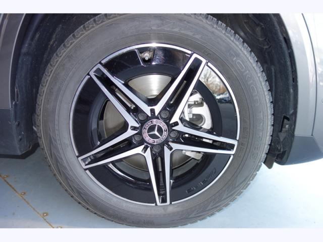 Mercedes Benz Eqa image 5