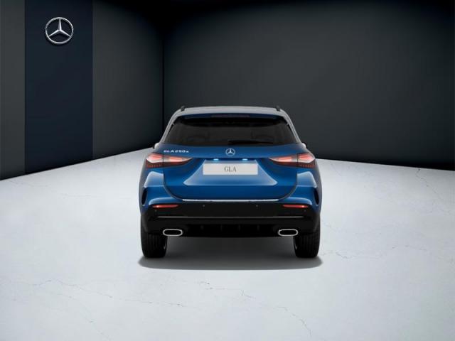 Mercedes Benz Gla image 7