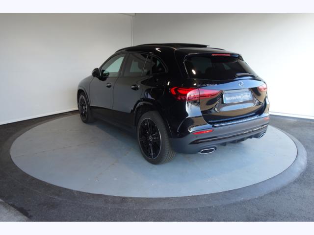 Mercedes Benz Gla image 5