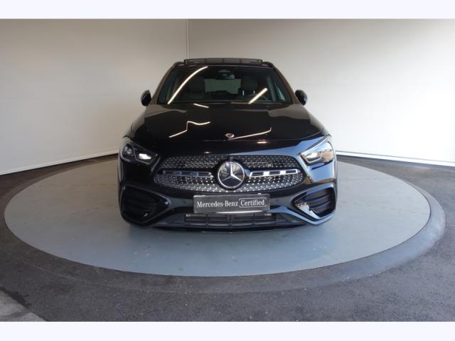 Mercedes Benz Gla image 9