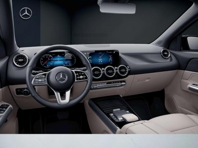 Mercedes Benz Gla image 2