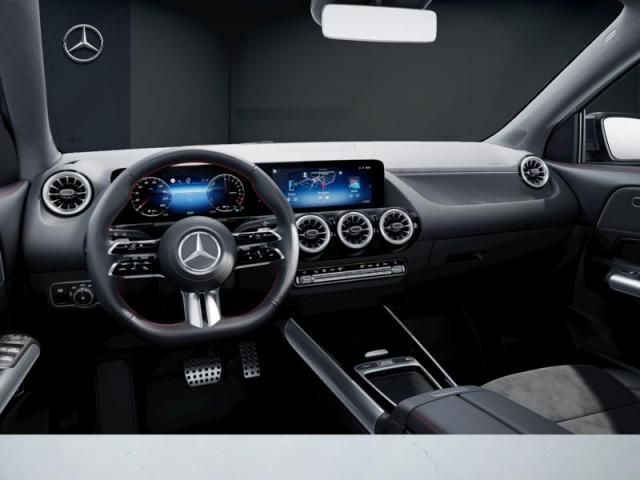 Mercedes Benz Gla image 1