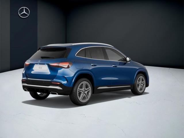 Mercedes Benz Gla image 1