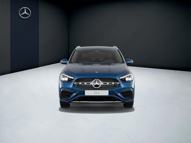 Mercedes Benz Gla image 2