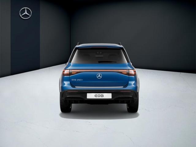 Mercedes Benz Eqb image 6