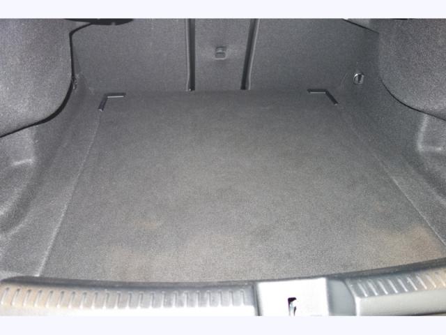 Mercedes Benz Cla image 9