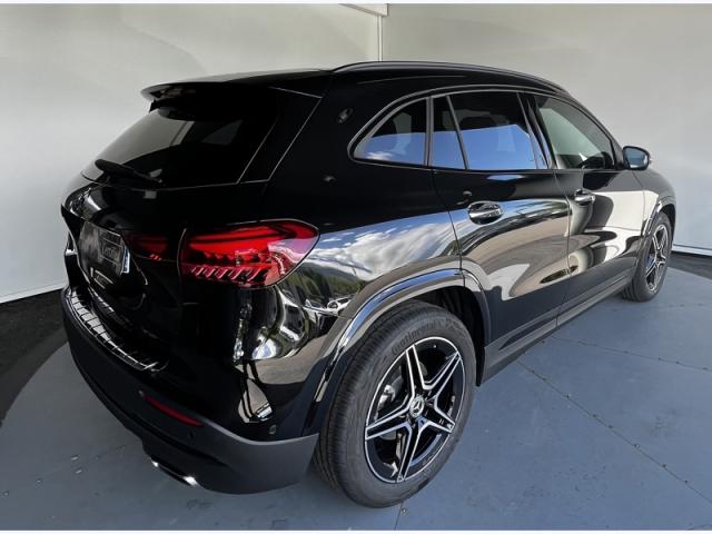 Mercedes Benz Gla image 6