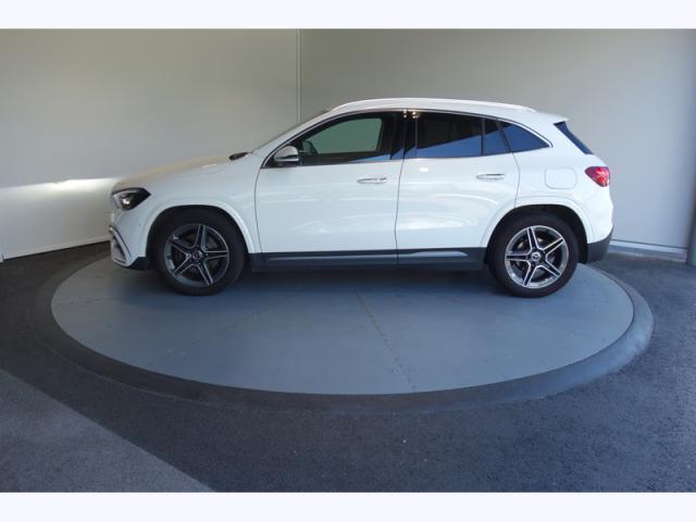 Mercedes Benz Gla image 1