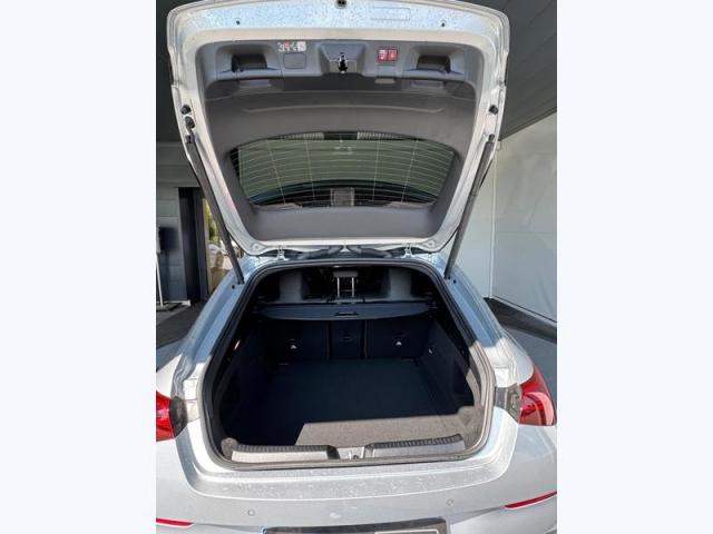 Mercedes Benz Cla Shooting Brake image 6