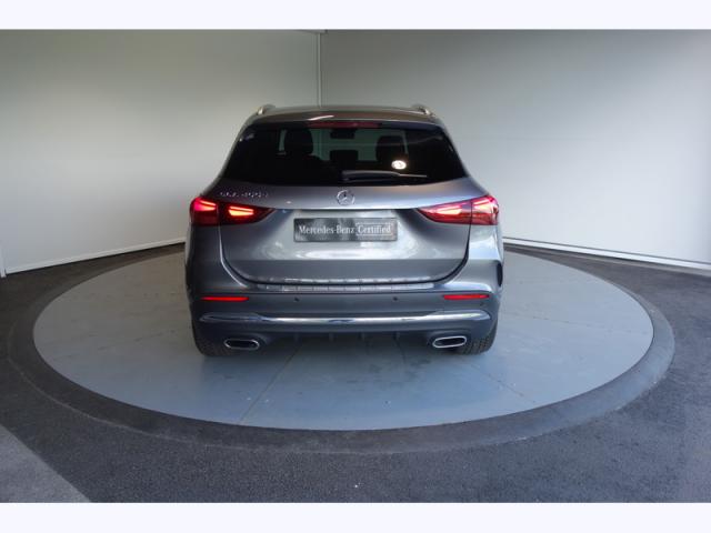 Mercedes Benz Gla image 9
