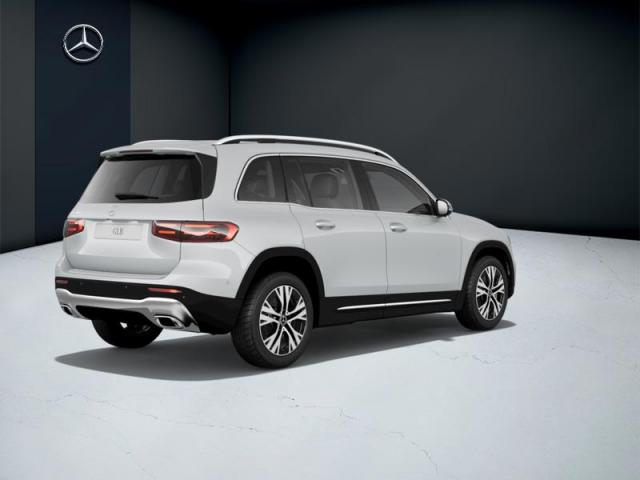 Mercedes Benz Glb image 2