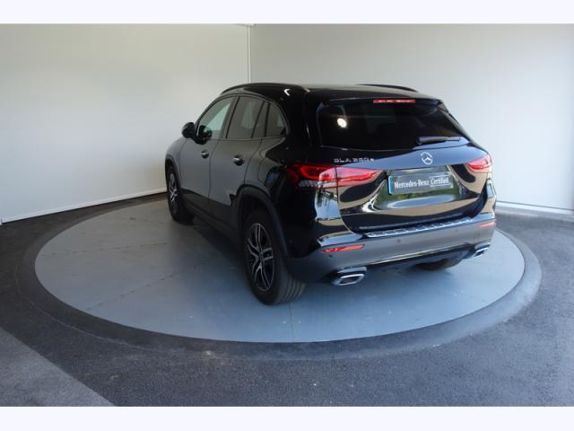 Mercedes Benz Gla image 9