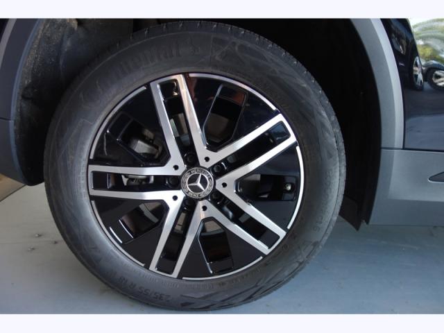 Mercedes Benz Gla image 5