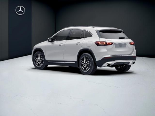 Mercedes Benz Gla image 4