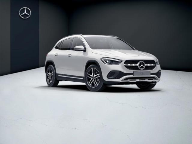 Mercedes Benz Gla image 8