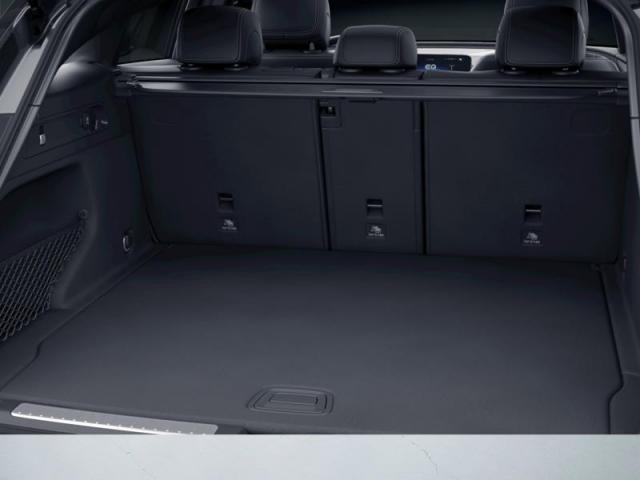 Mercedes Benz Eqc image 4