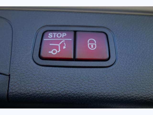 Mercedes Benz Glc image 1