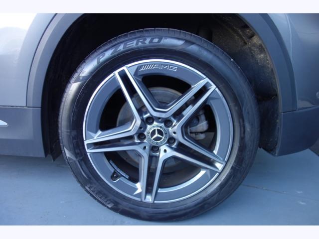 Mercedes Benz Gla image 1