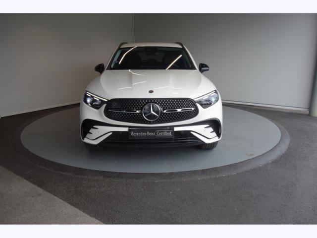 Mercedes Benz Glc image 9
