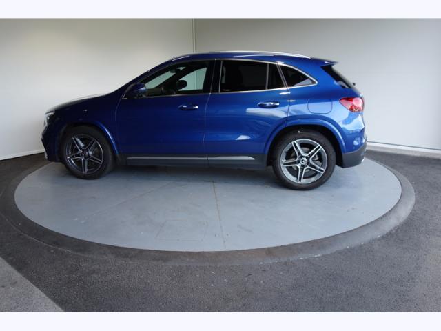 Mercedes Benz Gla image 8