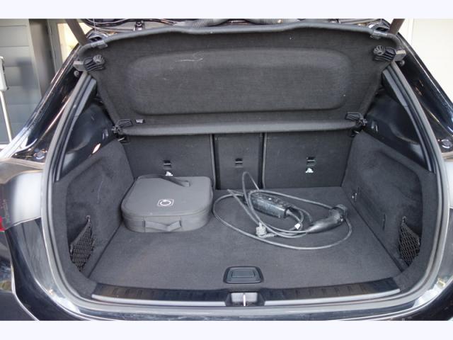 Mercedes Benz Eqa image 5