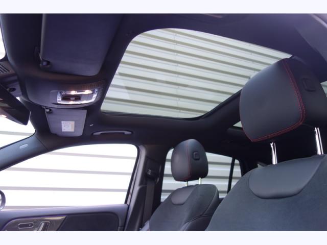 Mercedes Benz Gla image 4