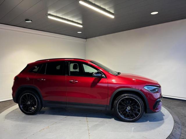 Mercedes Benz Gla image 5