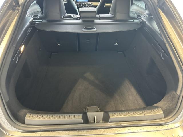 Mercedes Benz Cla Shooting Brake image 7