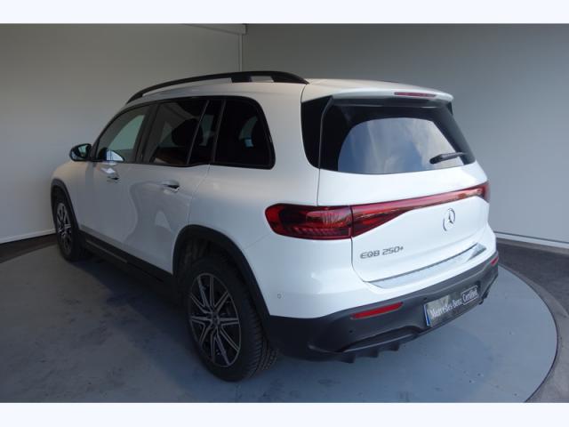 Mercedes Benz Eqb image 3