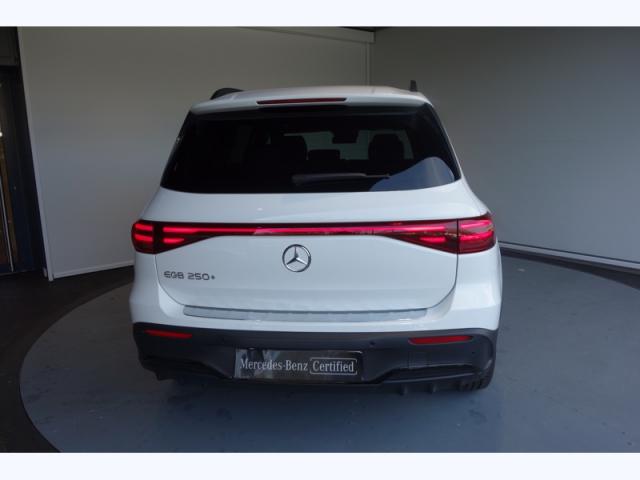 Mercedes Benz Eqb image 6