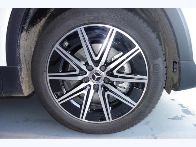 Mercedes Benz Eqb image 5