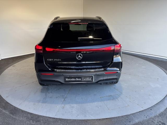 Mercedes Benz Eqa image 5