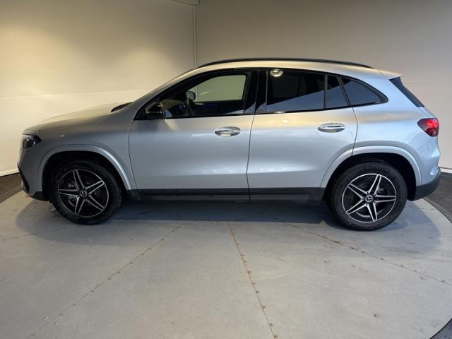 Mercedes Benz Eqa image 2