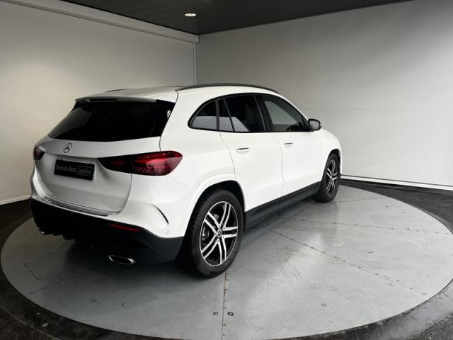 Mercedes Benz Gla image 4