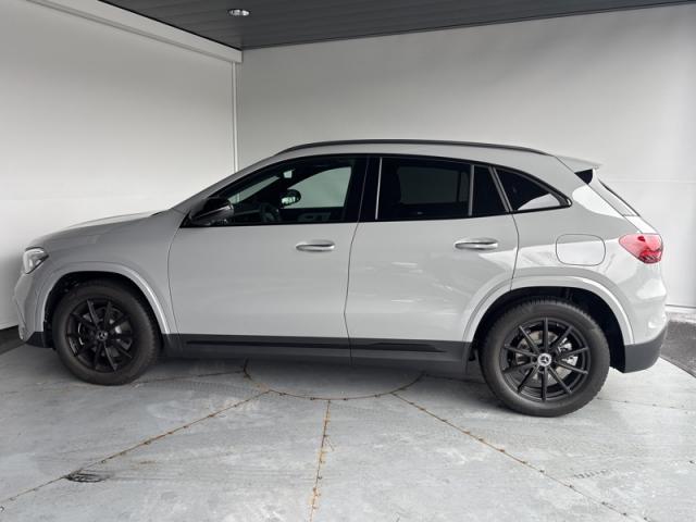 Mercedes Benz Gla image 8