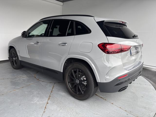 Mercedes Benz Gla image 2