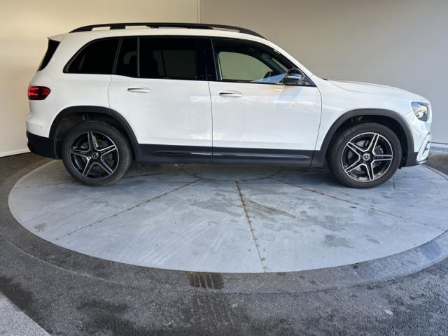 Mercedes Benz Glb image 2