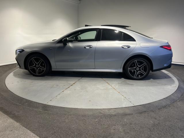 Mercedes Benz Cla image 8