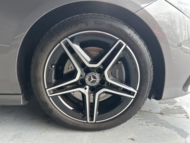 Mercedes Benz Cla image 2